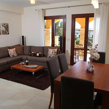 Aphrodite Hills Junior Villas Junior Doo2 Air Conditioning Private Pool 3 Bedrooms P Willa