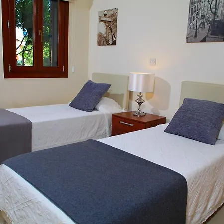 Вилла Aphrodite Hills Junior Villas Junior Doo2 Air Conditioning Private Pool 3 Bedrooms P *